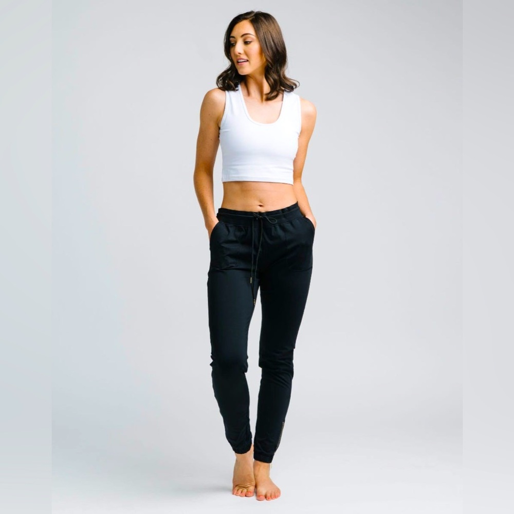Women’s Black Peak Zipper Joggers (Long) 31" (XL-12) X-Large